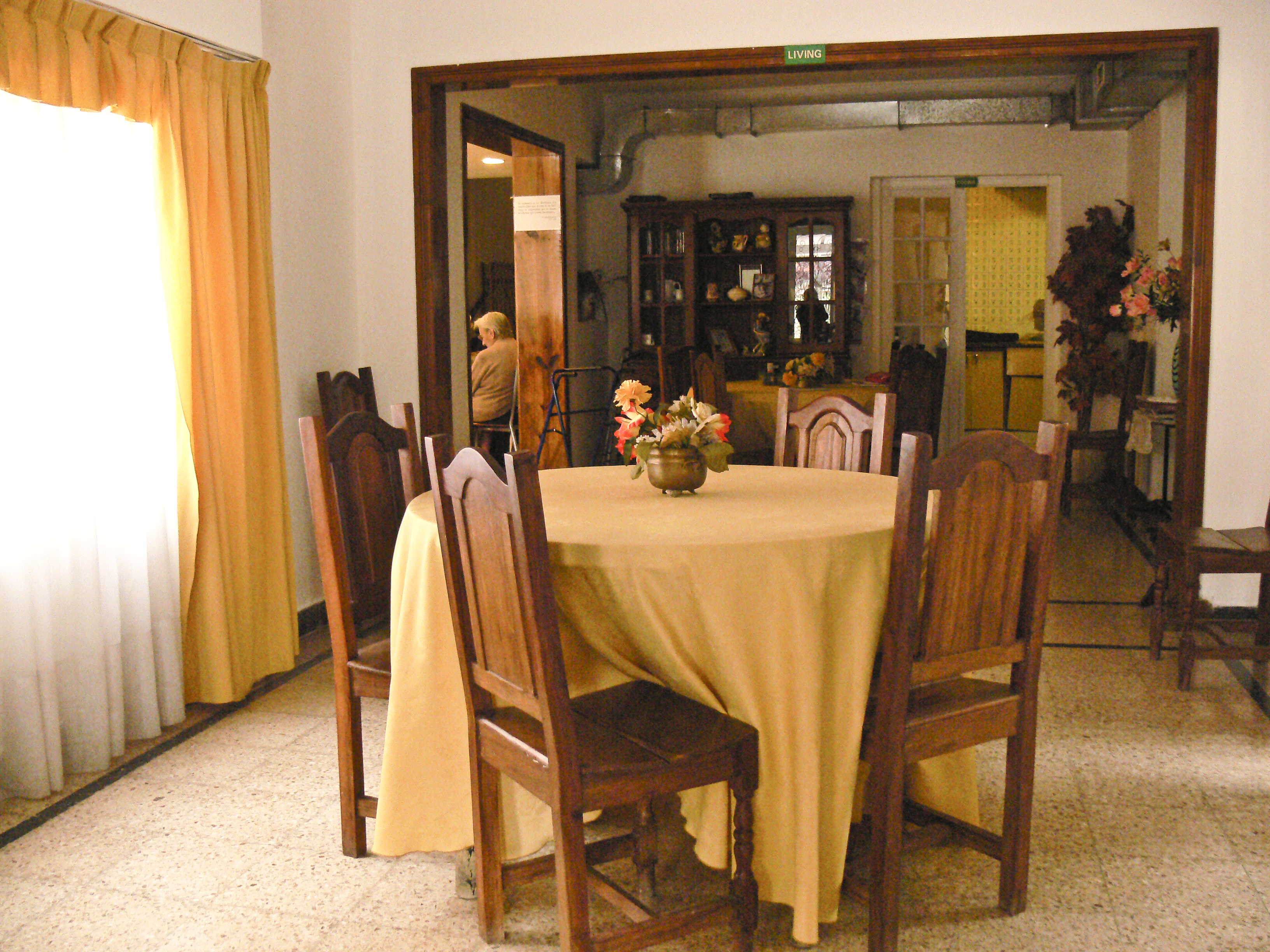 Gema — living comedor